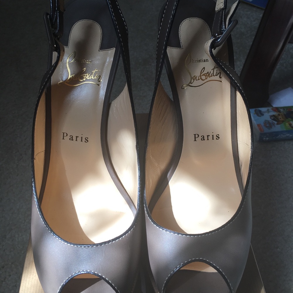 CHRISTIAN LOUBOUTIN 💯% authentic strassed heel🌈 - Picture 3 of 16